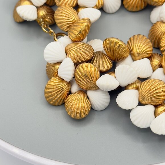 Vintage Double Twist Gold Tone White Plastic Sea Shell Beaded Necklace 20" - Picture 11 of 13
